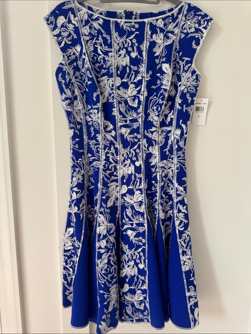 NWT Tadashi Shoji Blue Floral Embroidered Dress Size S - Picture 2 of 10